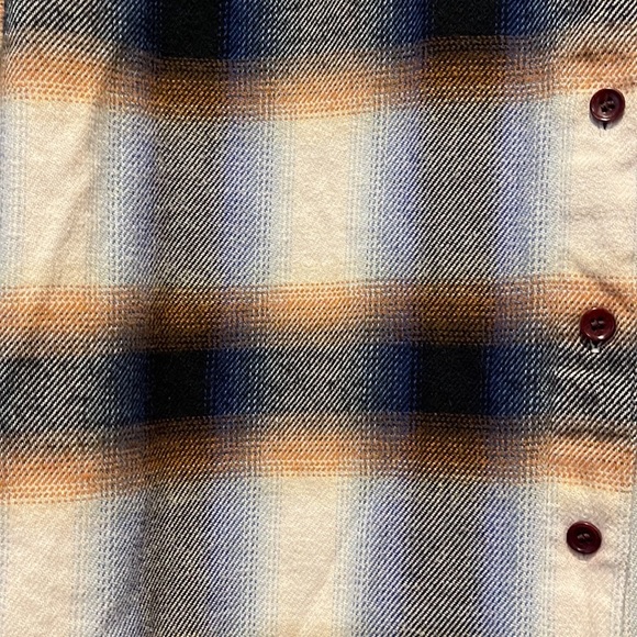 Madewell, M, 100% cotton flannel, relaxed cut, navy plaid, gently used. EUC - Picture 12 of 12